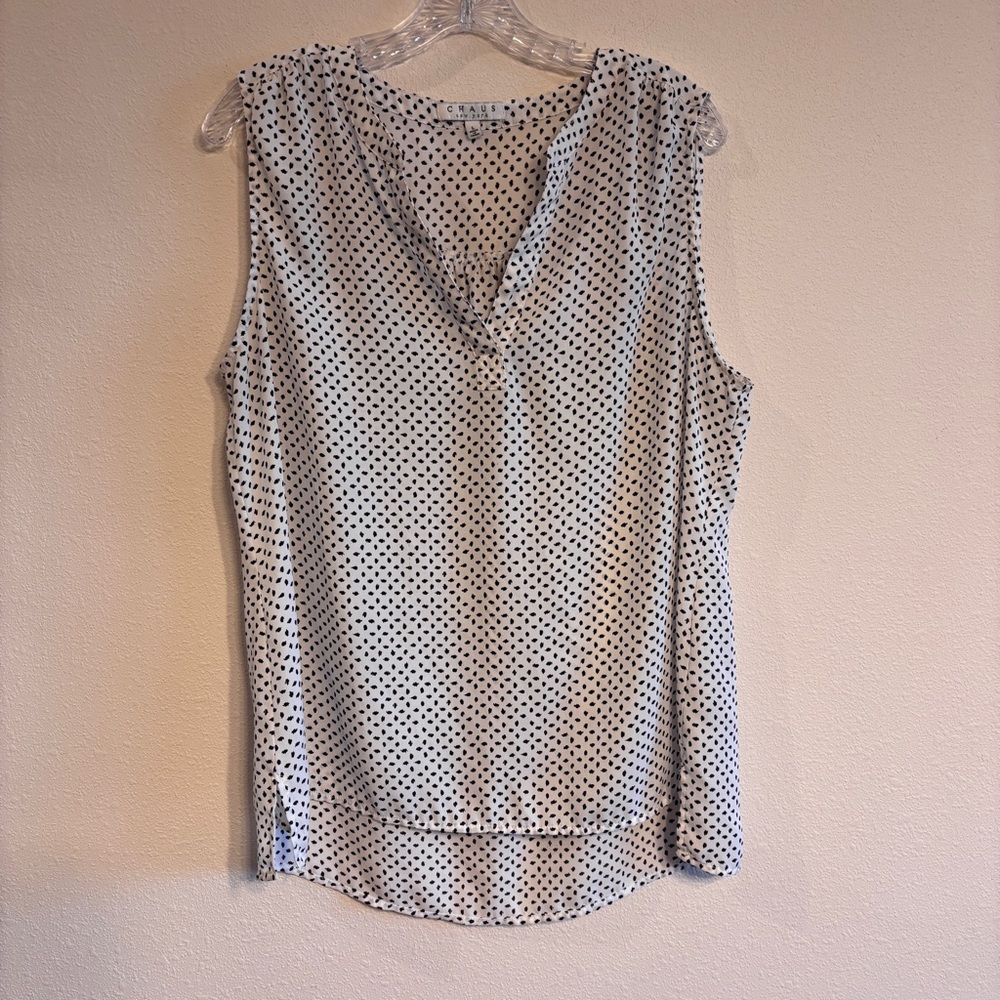Chaus Women’s Black and White Polka Dot Sleeveless Blouse SZ L